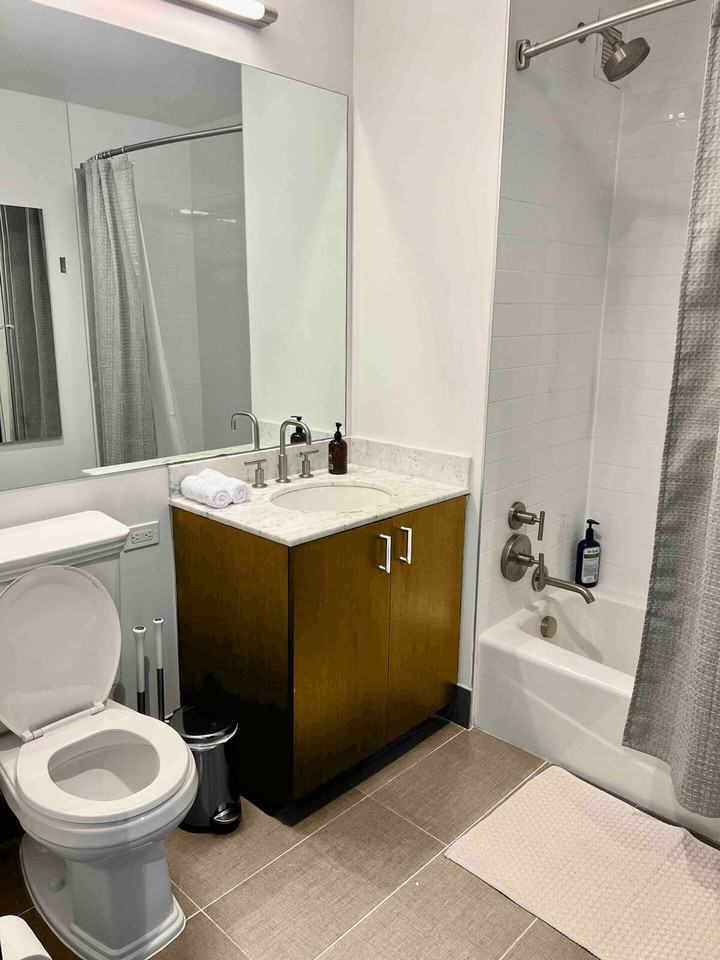 408 W 58th St #1461698P - Photo 4 of 9