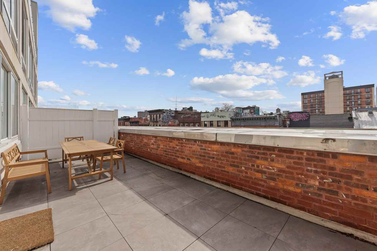 19 Saint Marks Pl #1499938P - Photo 7 of 14