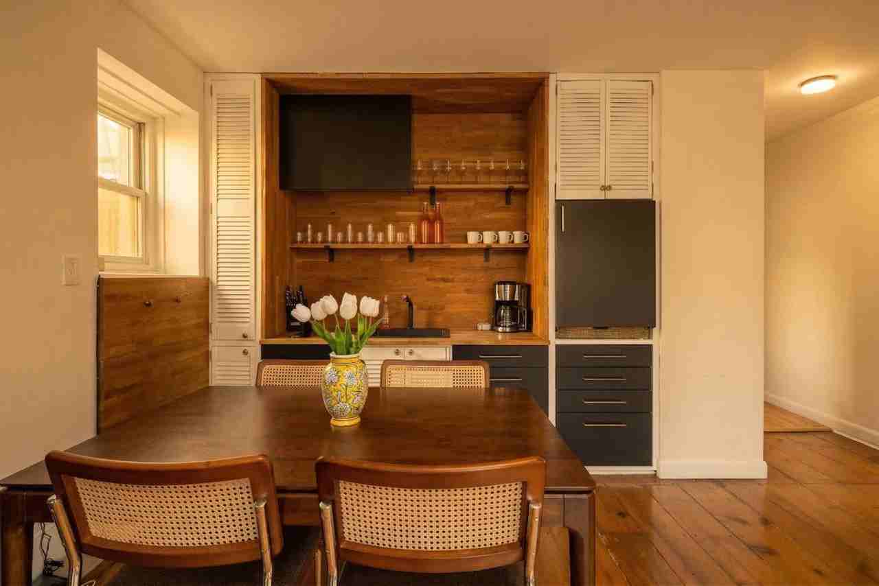 3 E 9th St #1503018P - Photo 5 of 9