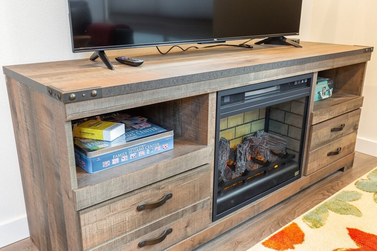 9413 Roosevelt Way Ne #1035915P - Photo 2 of 38