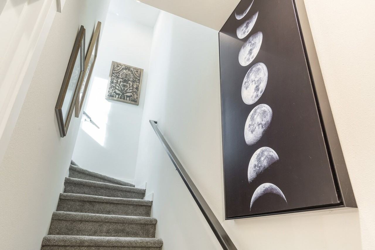 9413 Roosevelt Way Ne #1035915P - Photo 6 of 38