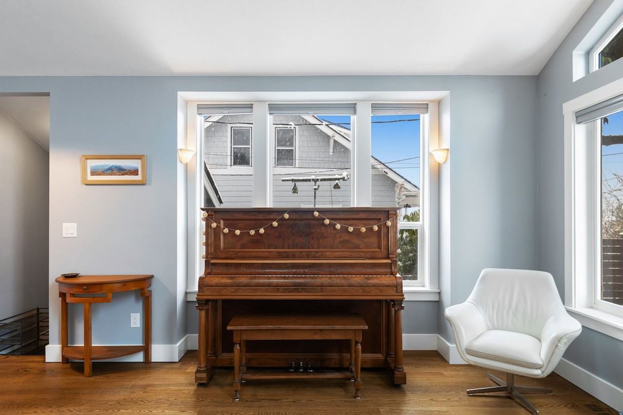 10433 67th Ave S #1507640P - Photo 2 of 50