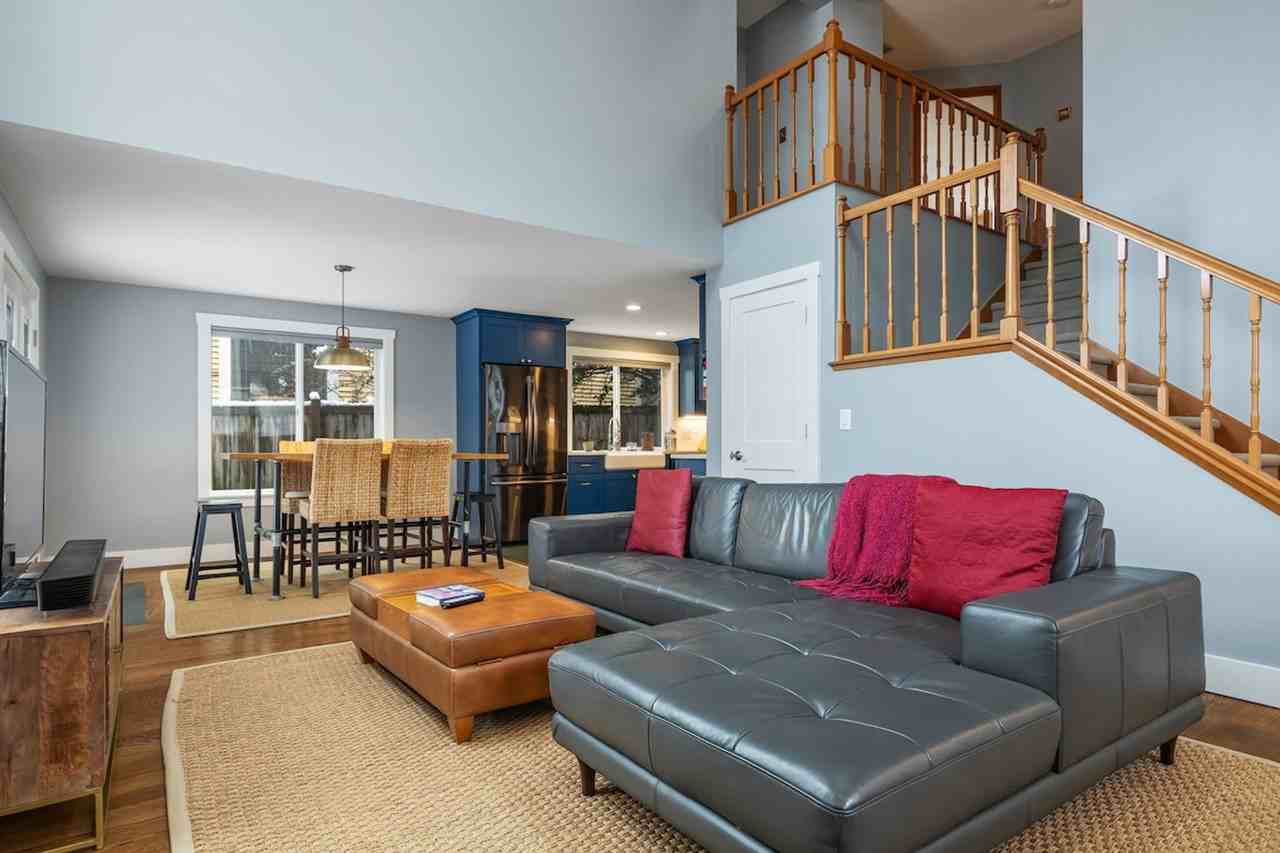 10433 67th Ave S #1507640P - Photo 6 of 50