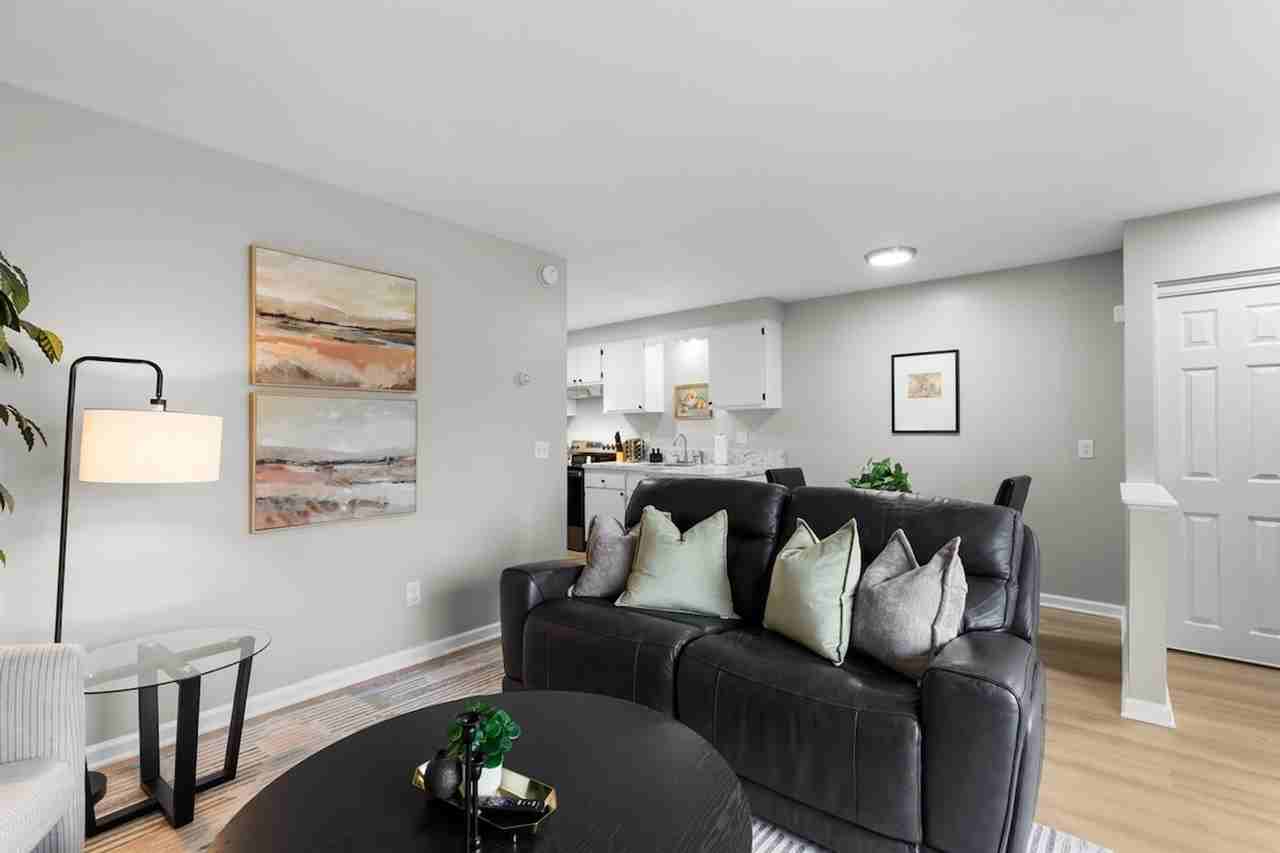 55 Hollywood Ct #1032368P - Photo 2 of 23