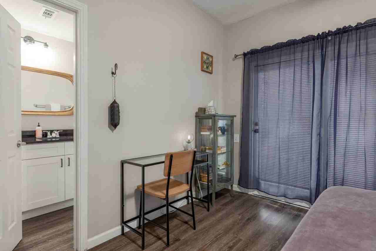 802 S 1st St #1054235P - Photo 7 of 21
