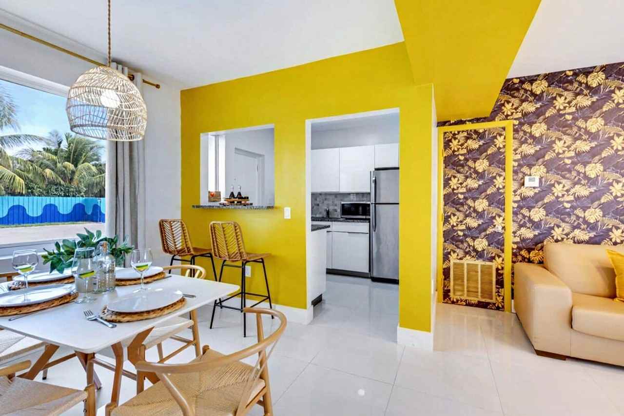 809 S Ocean Dr #1227349P - Photo 3 of 50