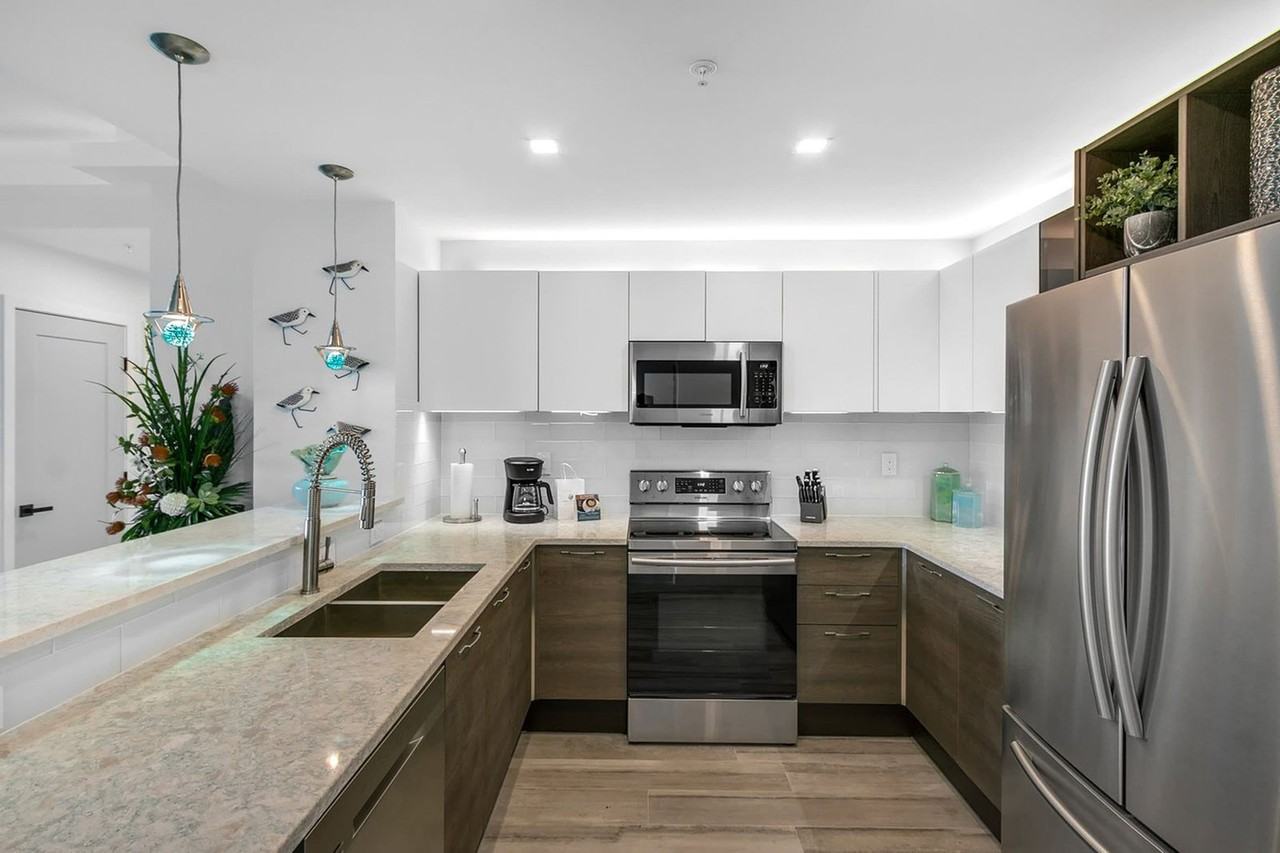 202 Ivory Coral Lane - Photo 7 of 86