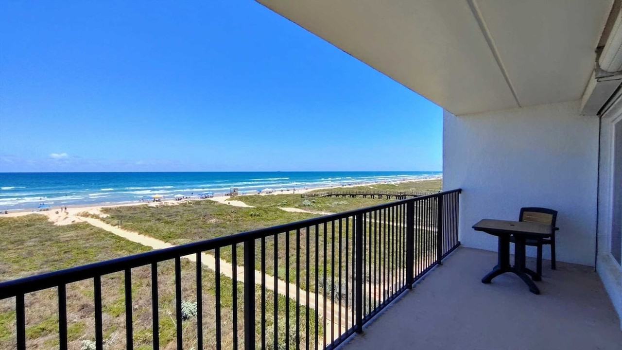 2562 Gulf Blvd #1255571P - Photo 6 of 30