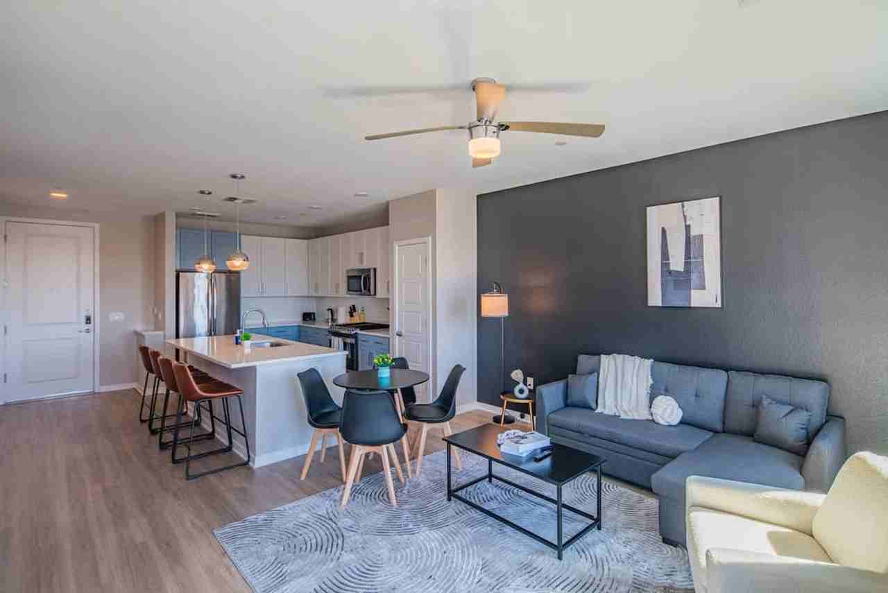 777 East Stella Lane - Photo 5 of 50