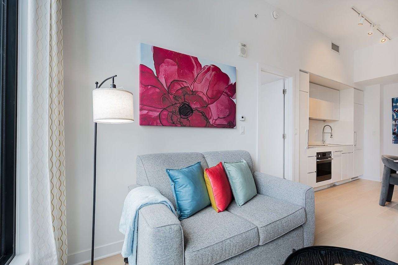 815 Rue De La Montagne #1261851P - Photo 3 of 50