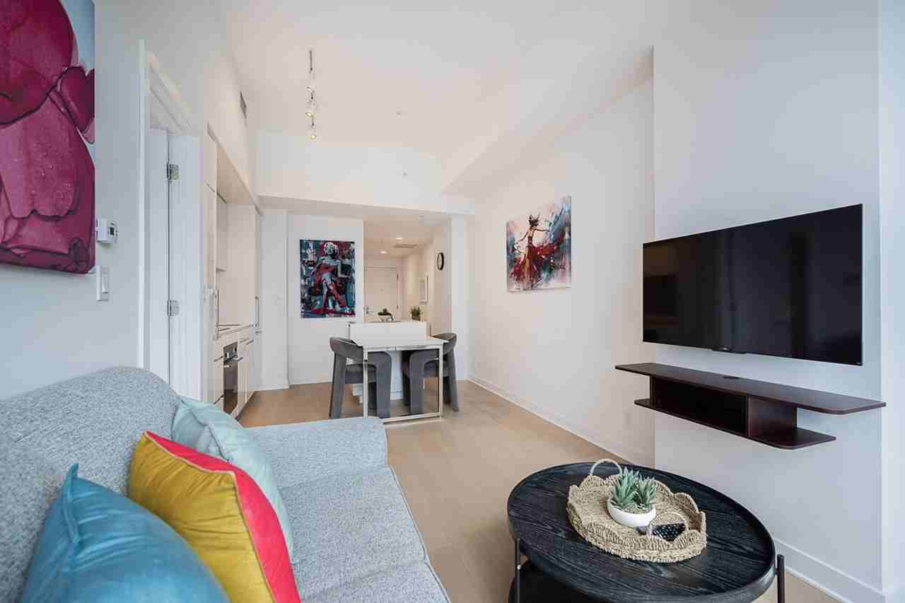 815 Rue De La Montagne #1261851P - Photo 5 of 50