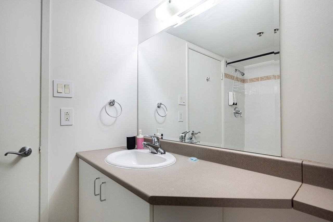 1206 Rue Sanguinet #1261766P - Photo 5 of 21