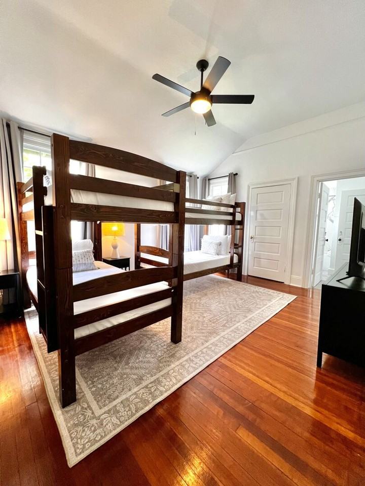 4327 Canal St #1265374P - Photo 3 of 28