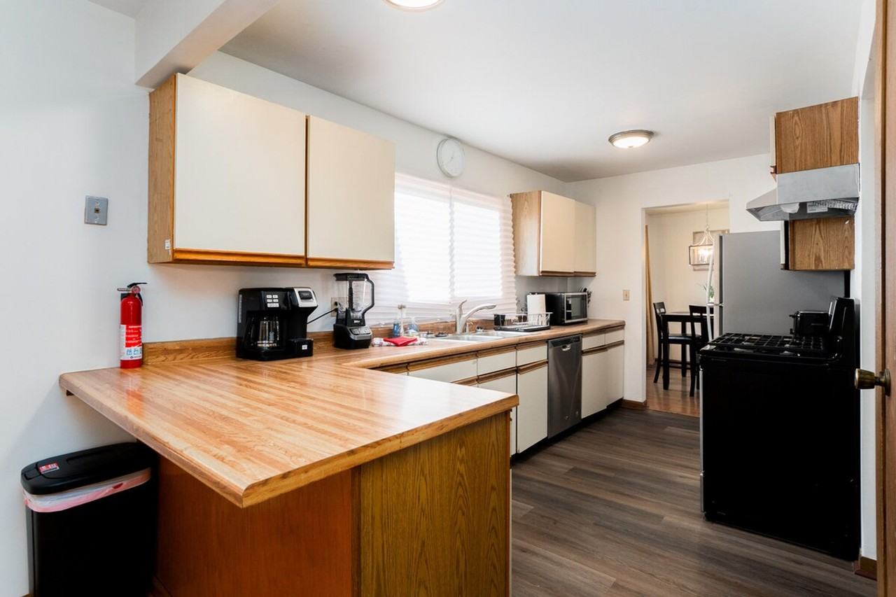 1420 Auburn Ave #1285078P - Photo 5 of 21