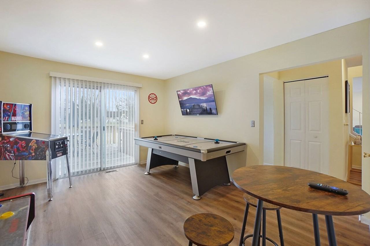 303 Danbury Dr #1285015P - Photo 3 of 21