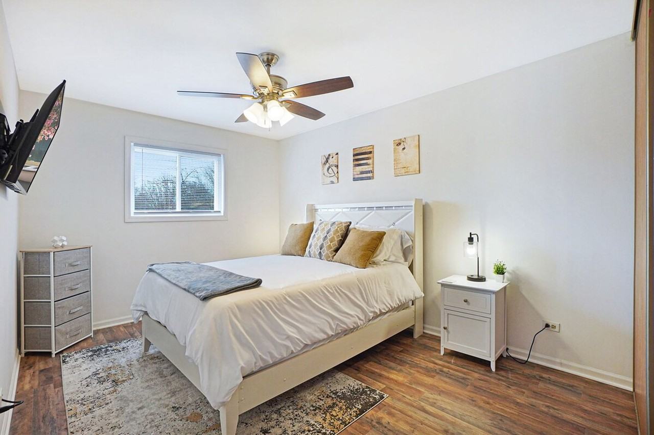 303 Danbury Dr #1285015P - Photo 5 of 21