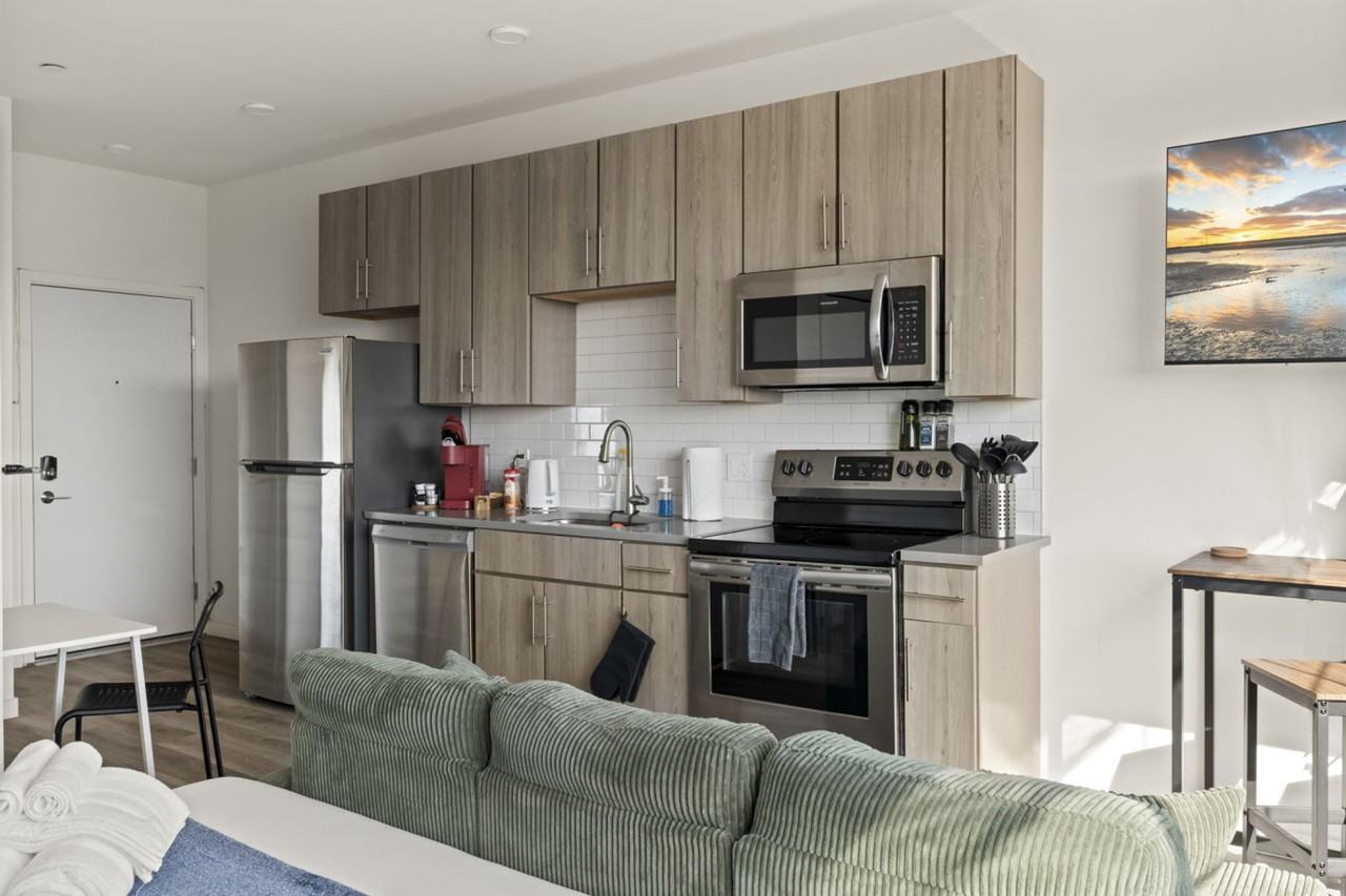 501 Perth Pl #1289471P - Photo 3 of 43