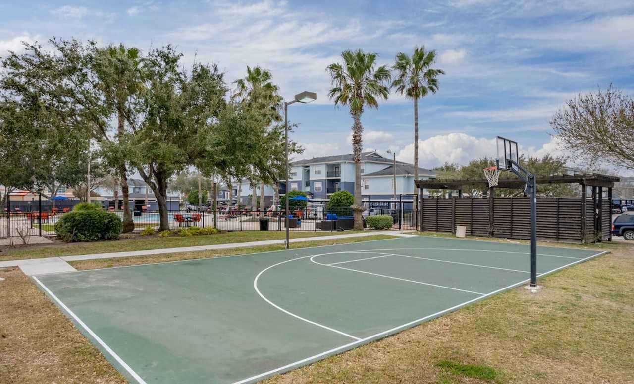 6225 Saratoga Blvd #1253042P - Photo 2 of 18