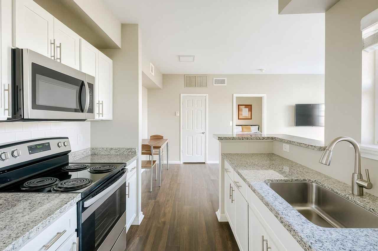 6225 Saratoga Blvd #1253042P - Photo 6 of 18