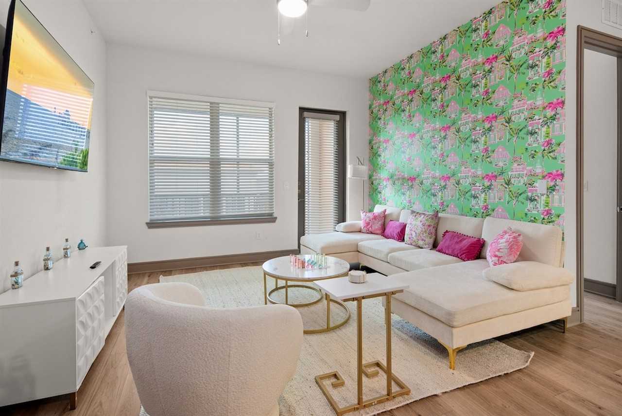 8890 Founders Square Drive - Photo 3 of 50