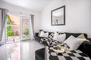 422 Nw 8th St - Photo 1 of 1