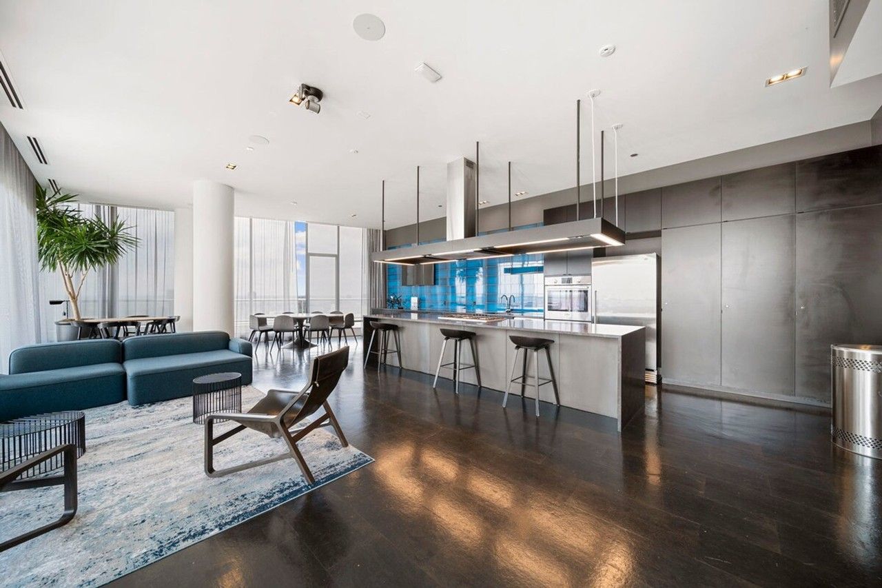 720 S Wells St #1310548P - Photo 2 of 44