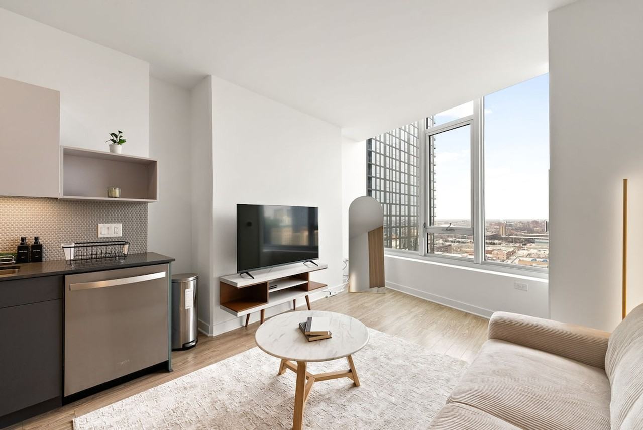 720 S Wells St #1310548P - Photo 7 of 44