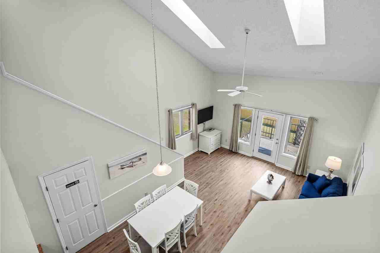 216 Double Eagle Dr #1329043P - Photo 3 of 40