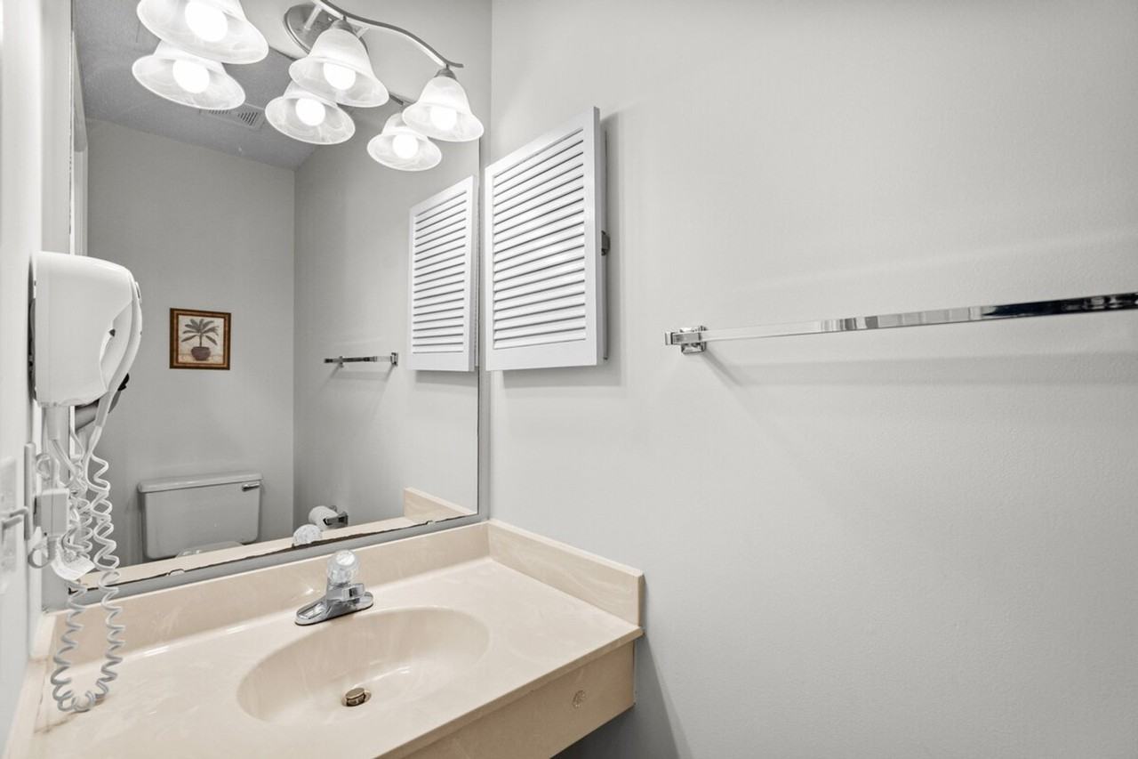 216 Double Eagle Dr #1329043P - Photo 6 of 40