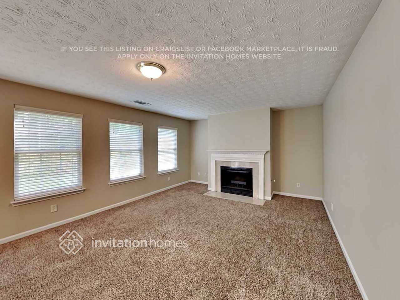 1058 River Plantation Dr - Photo 4 of 18