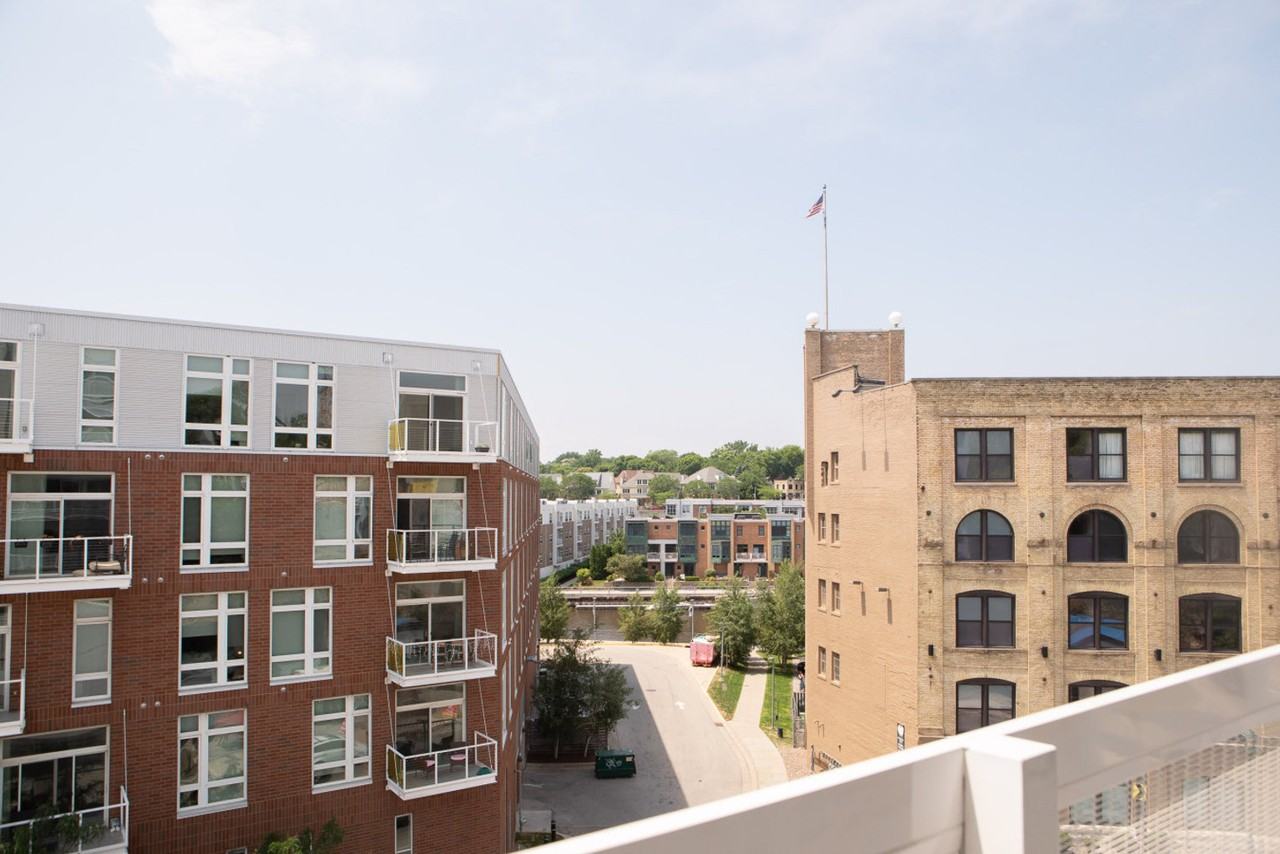 1640 N Water St #1379064P - Photo 4 of 24