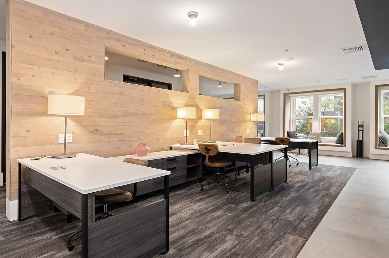 220 Bill Kennedy Way Se #1460017P - Photo 3 of 18