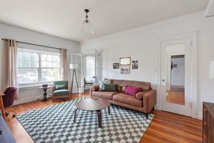 2015 Nw Flanders St - Photo 1 of 1