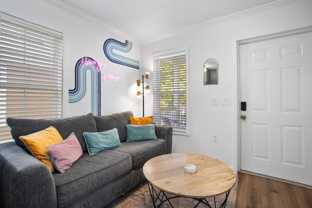 1911 Government St - Photo 1 of 1