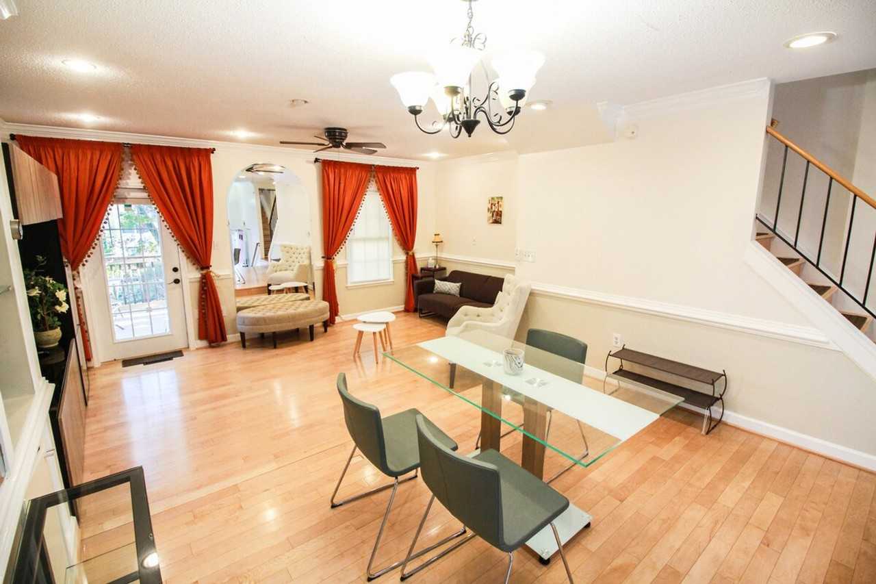 2304 Hunters Woods Plz #1473422P - Photo 4 of 46