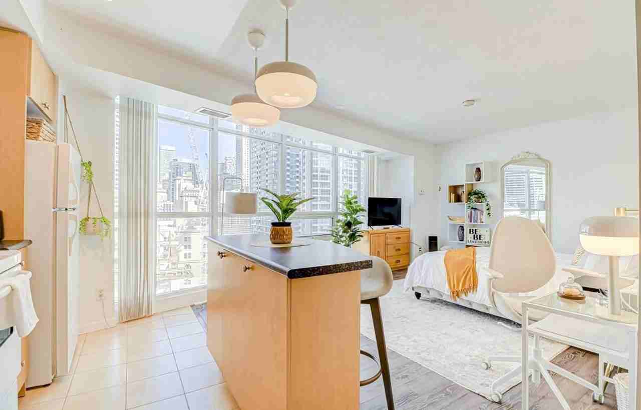 81 Bay St #1497885P - Photo 7 of 14
