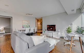 33 Bay St - Photo 1 of 1