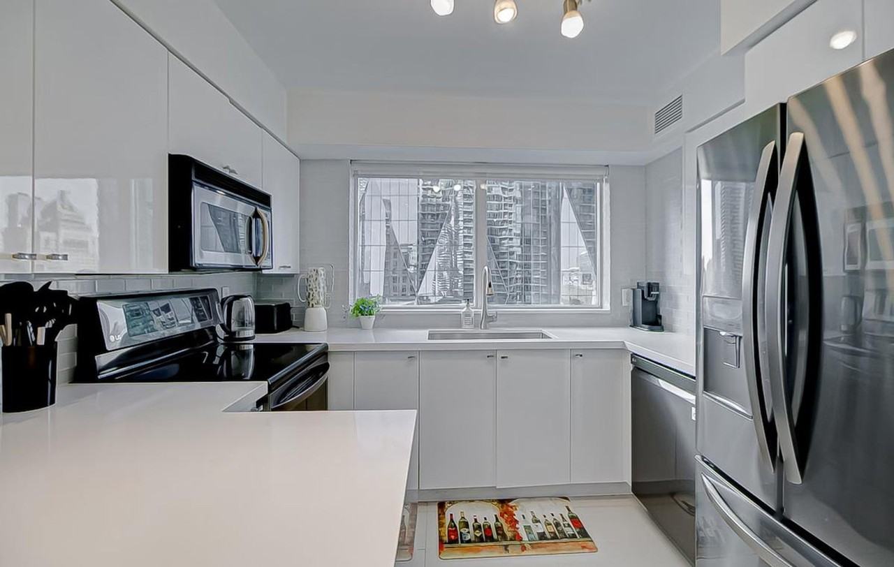 33 Bay St #1507866P - Photo 3 of 26