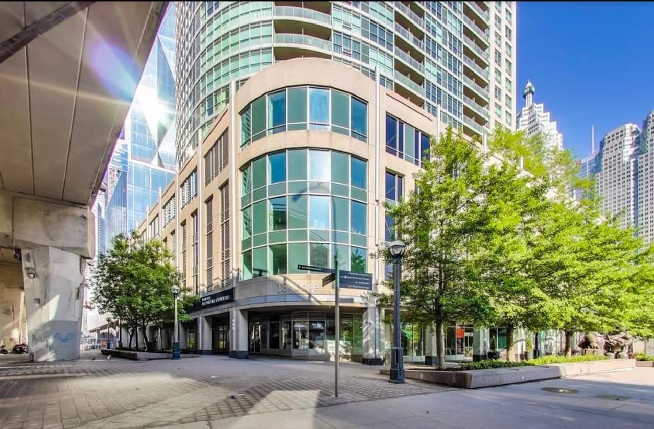 33 Bay St #1507866P - Photo 6 of 26