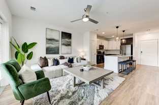 975 Memorial Dr Se - Photo 1 of 1