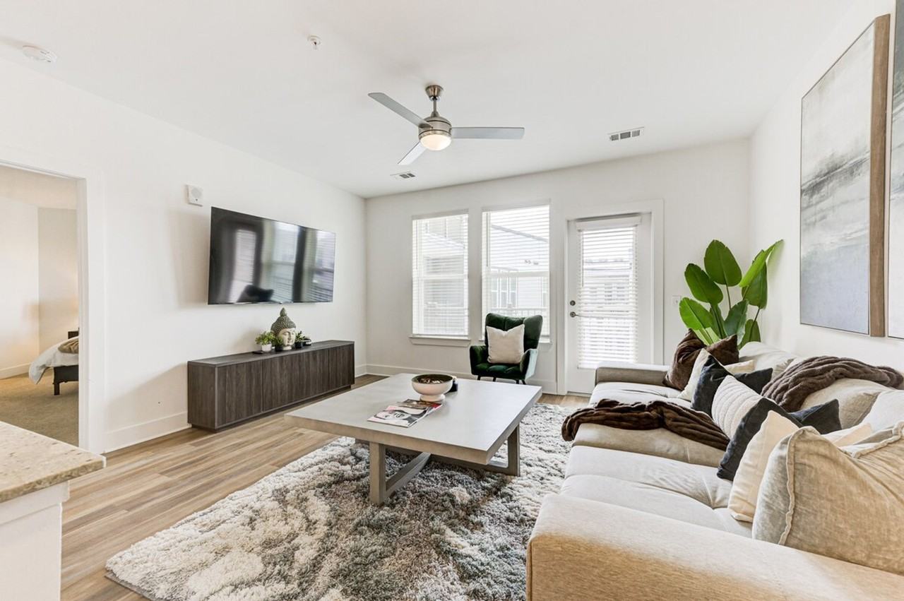 975 Memorial Dr Se #1511234P - Photo 7 of 28