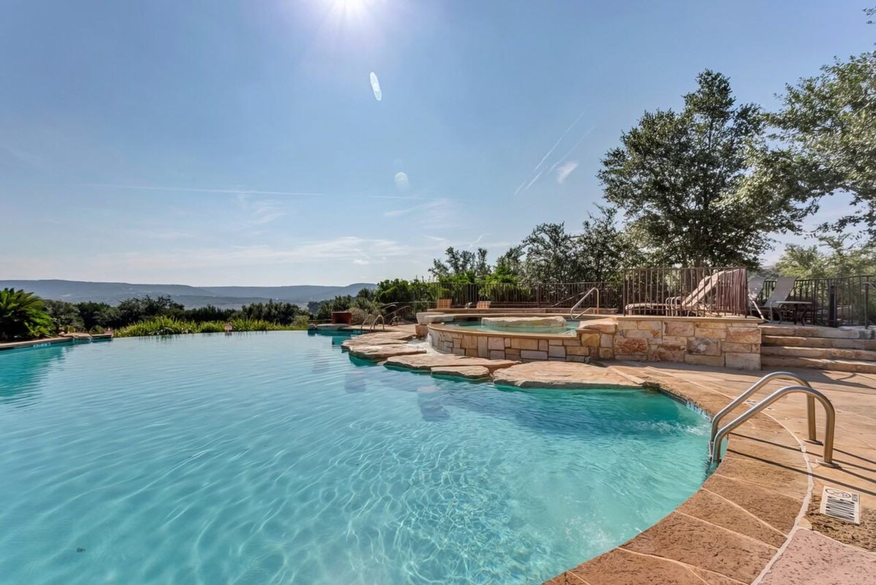 7249 Sunswept Dr #1511250P - Photo 4 of 34