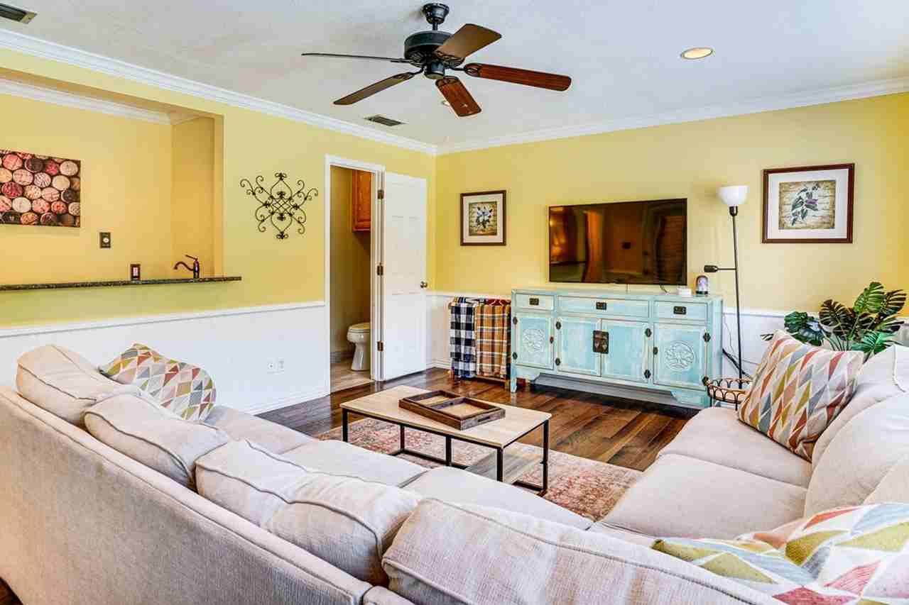 3601 Medford Ct #1511611P - Photo 2 of 27