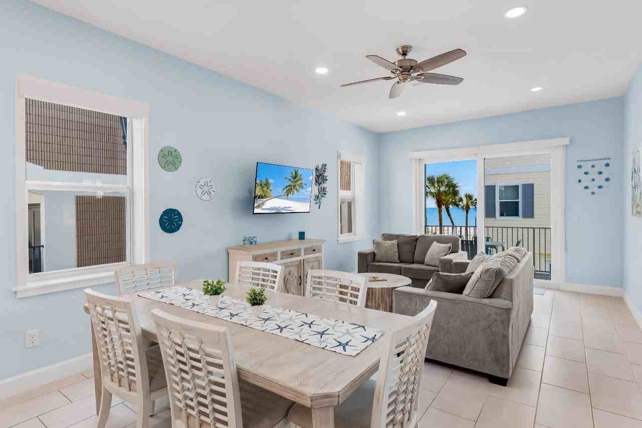 19914 Gulf Blvd #1512879P - Photo 4 of 45