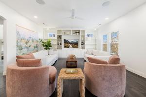 featured image of 802 Nw D St
