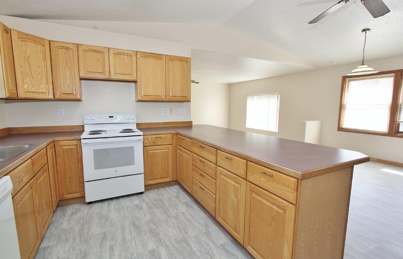 1020 S Hayes Ave #B - Photo 7 of 23