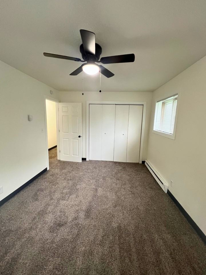 1510 E Gateway Cir S #106 - Photo 6 of 8