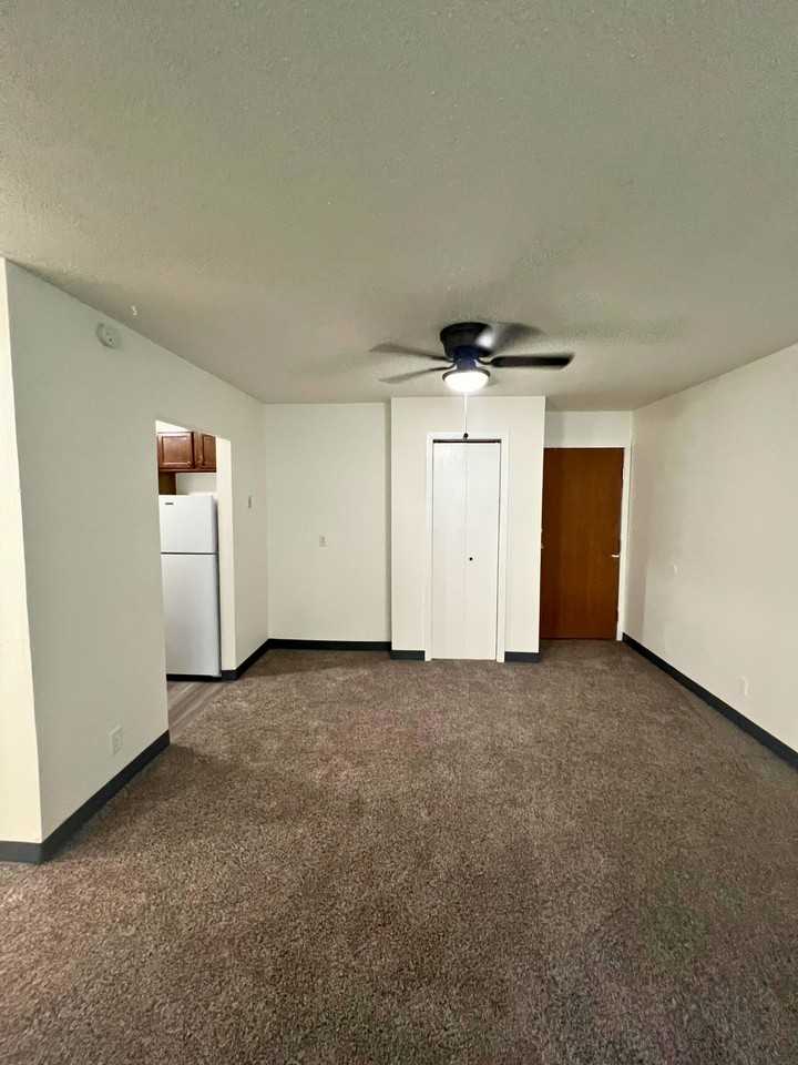 1510 E Gateway Cir S #106 - Photo 7 of 8