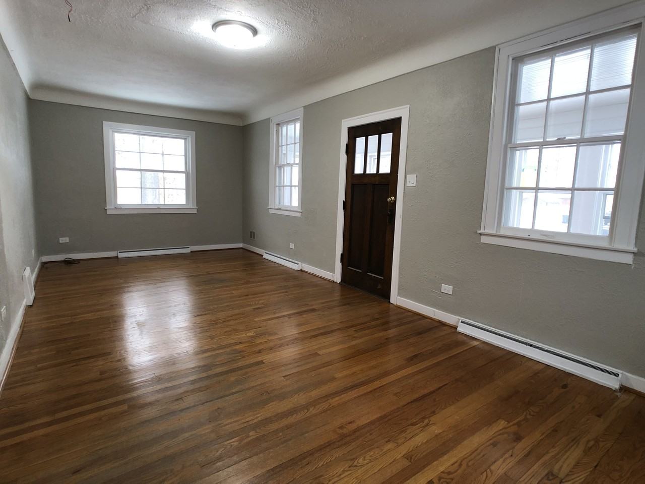 3217 Ann St - Photo 3 of 13