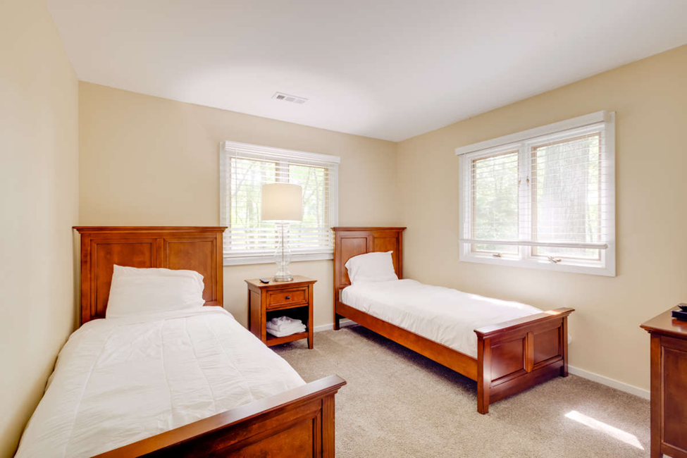 540 Kerry Lake Dr - Photo 4 of 20